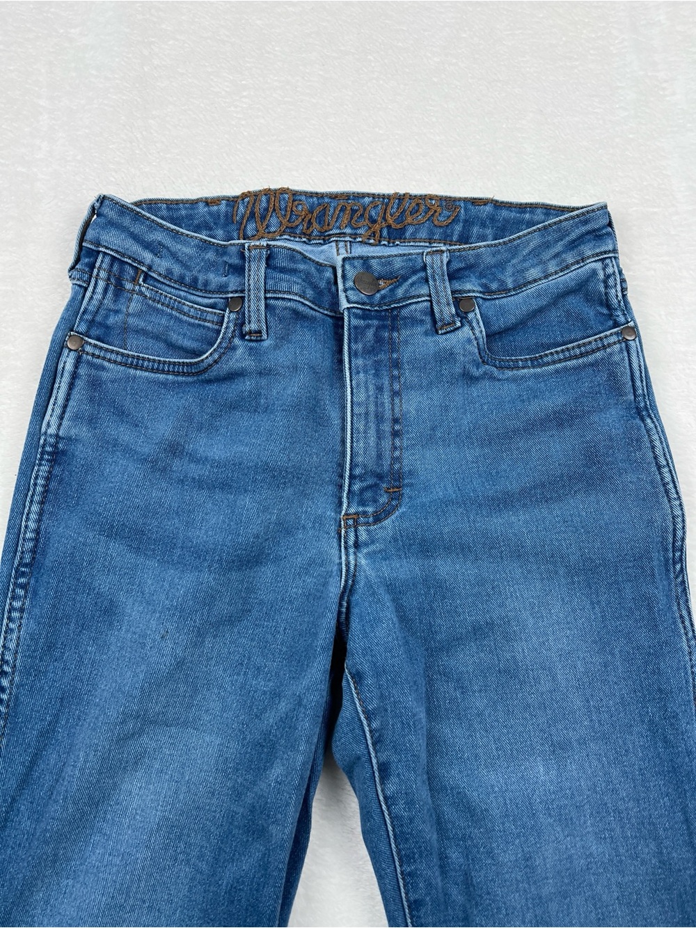 Wrangler Retro High Rise Trouser Flare Jeans Medium Wash 27x36 - Picture 2 of 4